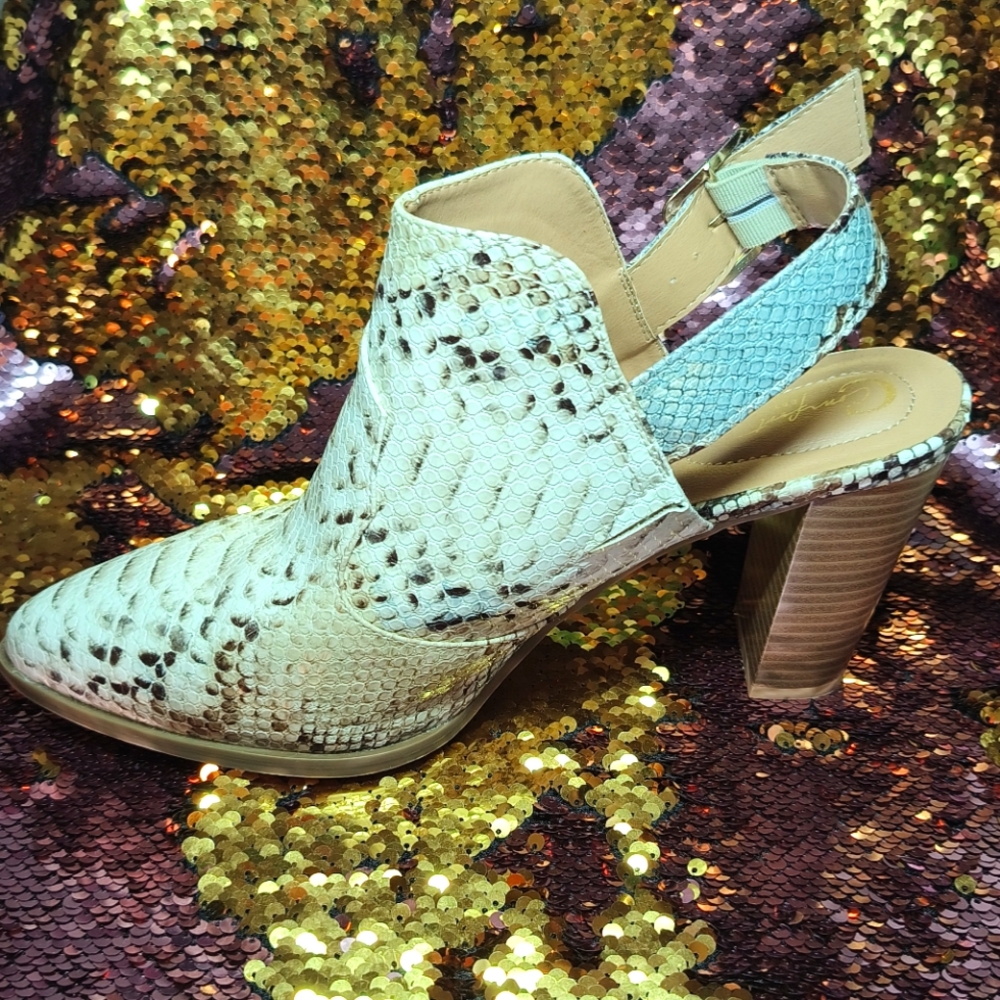 COMFORT est.1946 heel - Picture 4 of 6